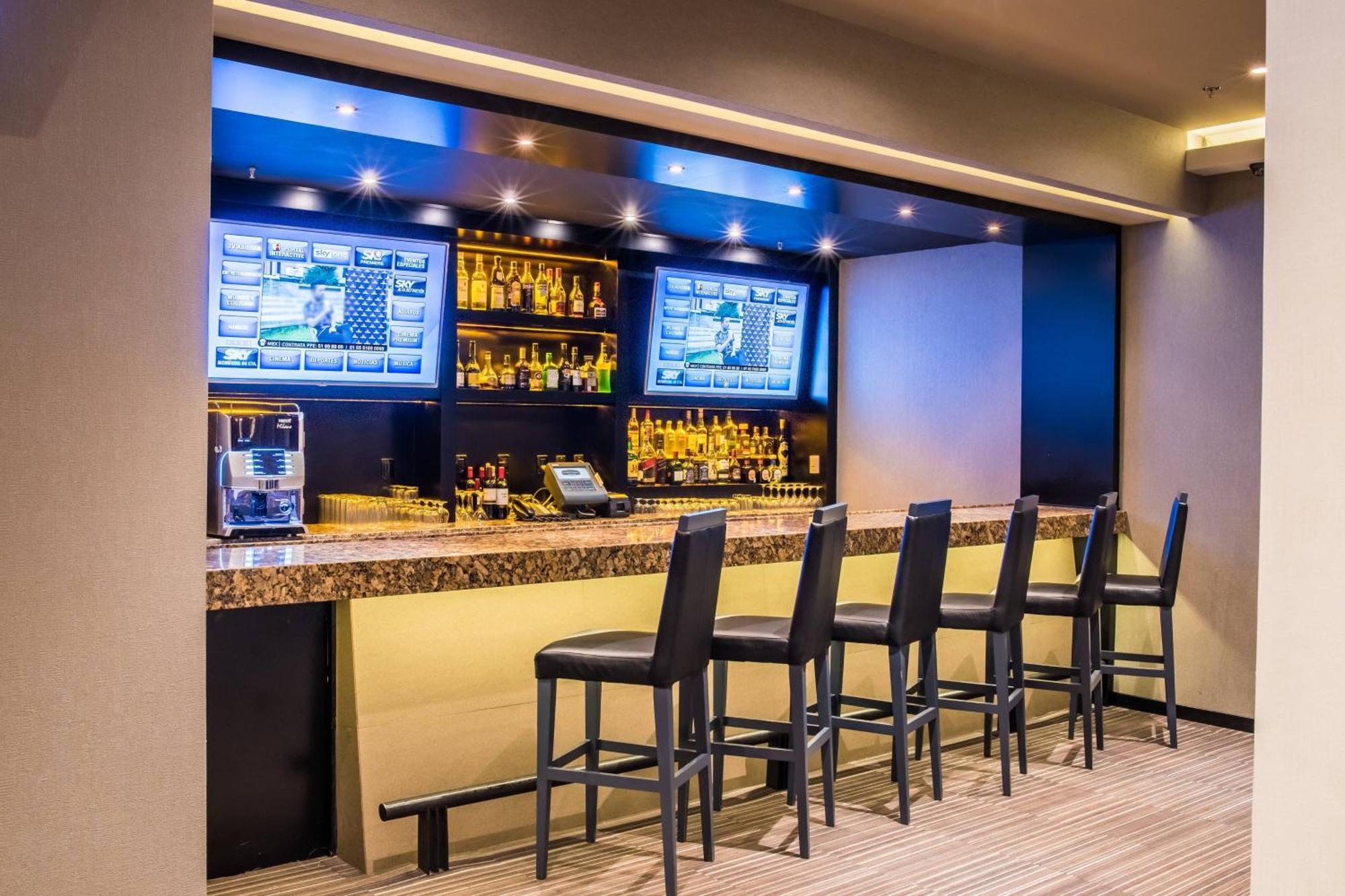 Courtyard By Marriott San Luis Potosi Hotel Eksteriør billede