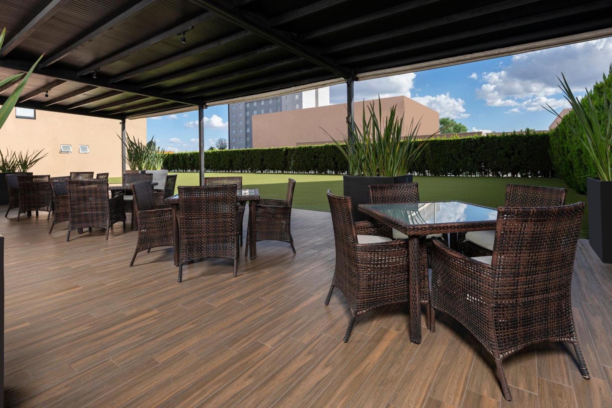 Courtyard By Marriott San Luis Potosi Hotel Eksteriør billede