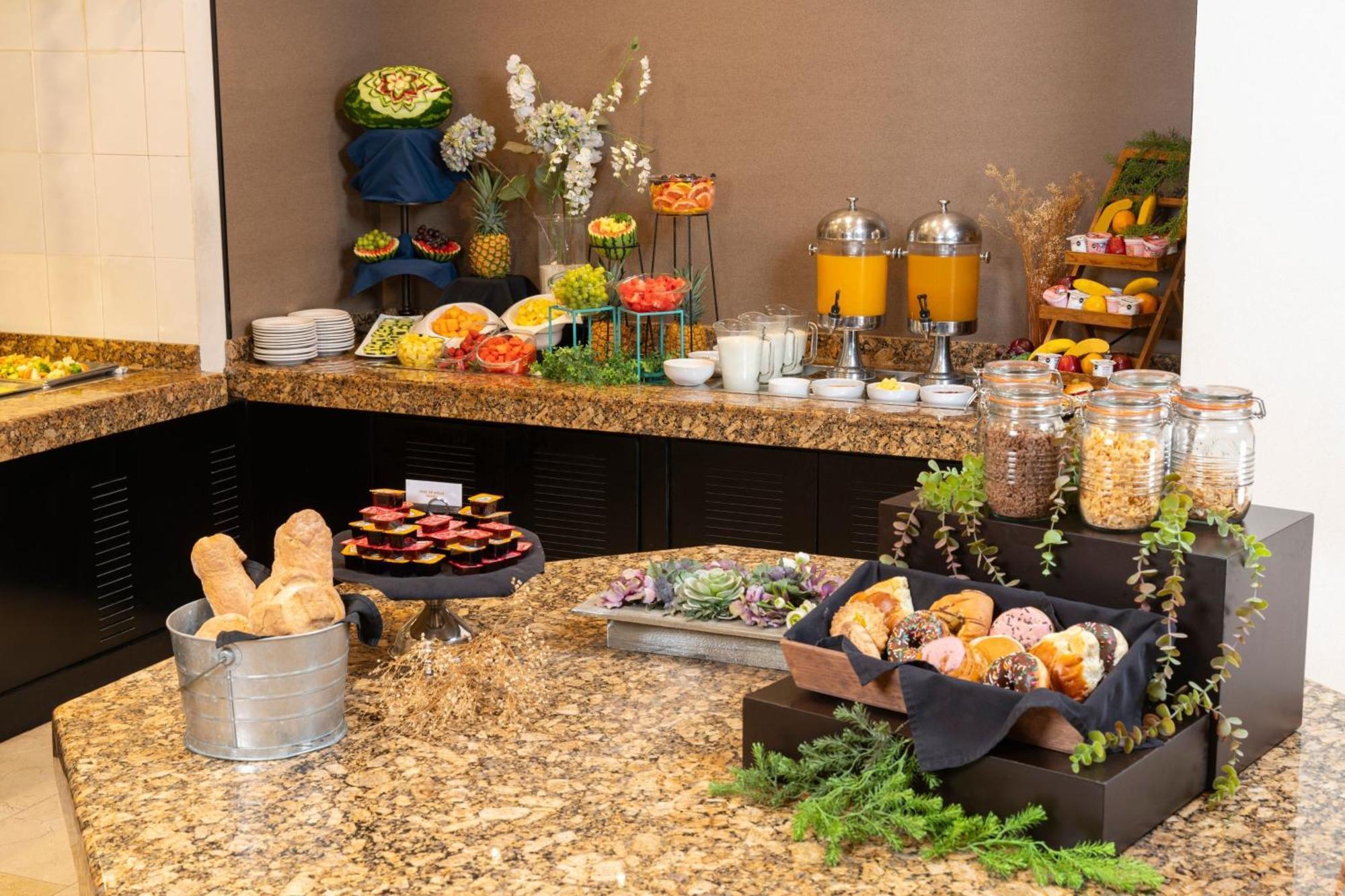 Courtyard By Marriott San Luis Potosi Hotel Eksteriør billede