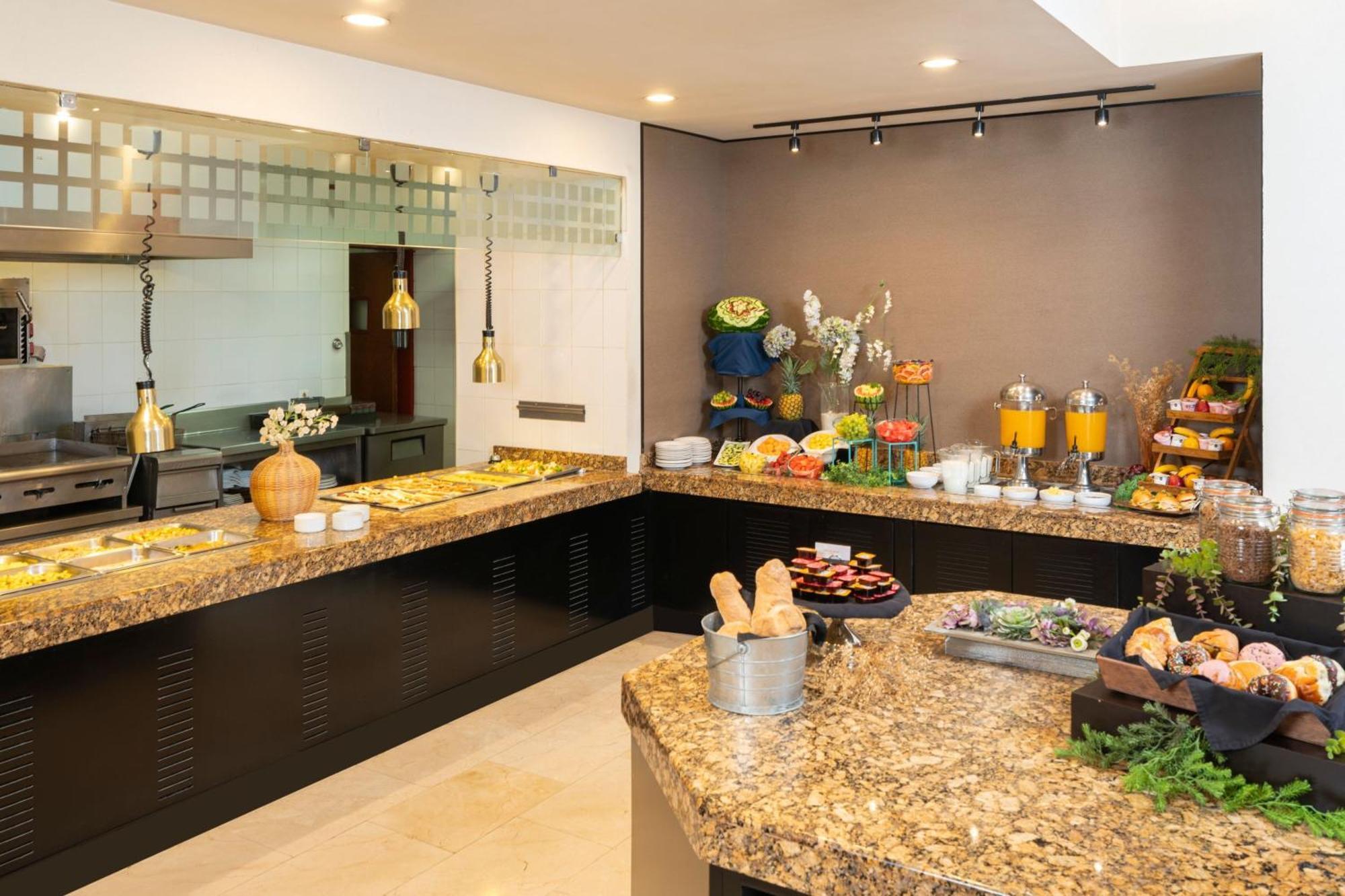 Courtyard By Marriott San Luis Potosi Hotel Eksteriør billede